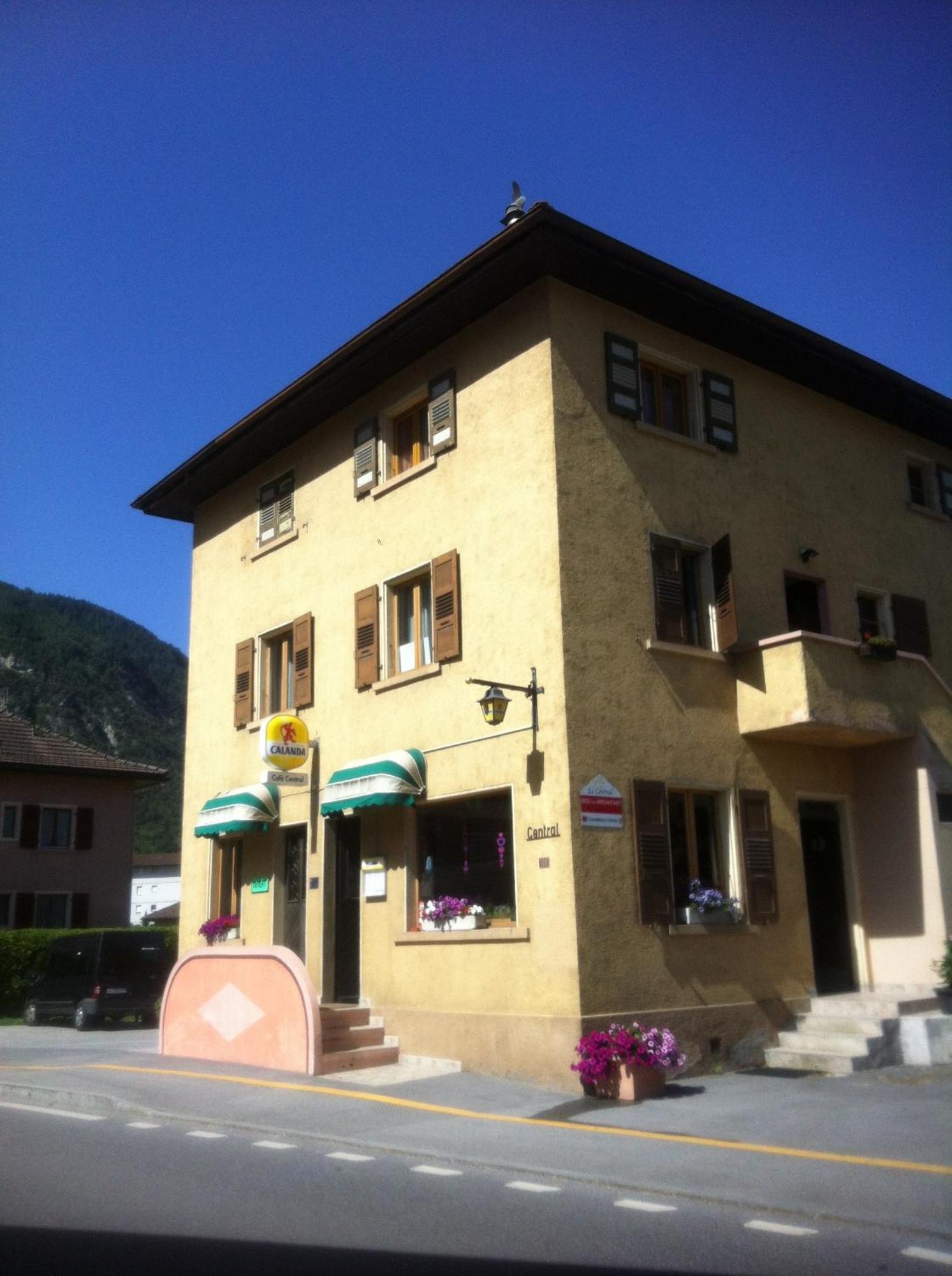 Le Central - Chambres D'Hote Grone Exterior photo