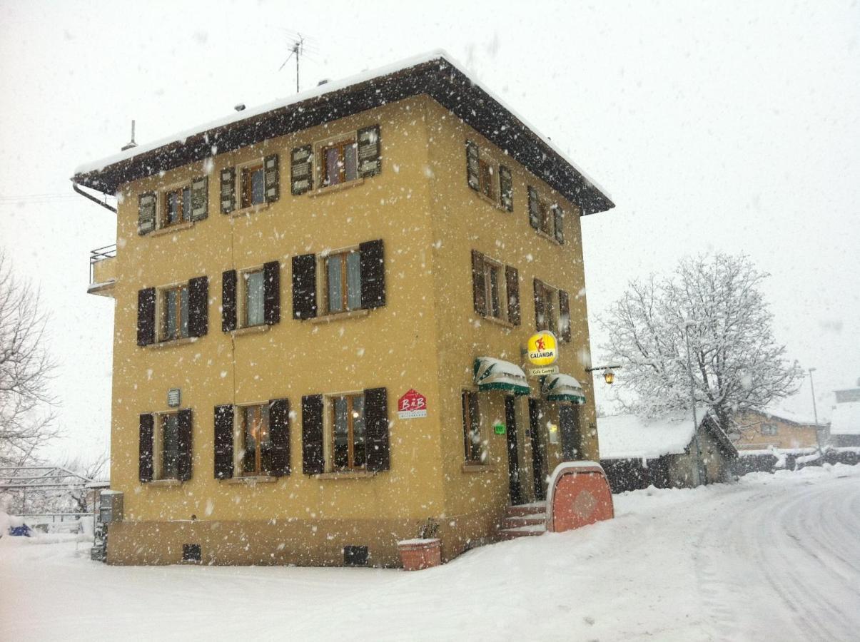 Le Central - Chambres D'Hote Grone Exterior photo